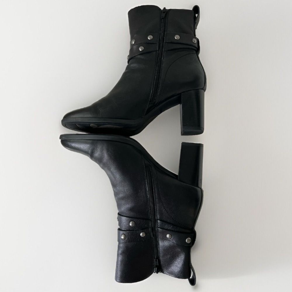 Born Emma Buckle Moto Black Leather Booties Edgy Biker Block Heel Size 10 M - Picture 6 of 16